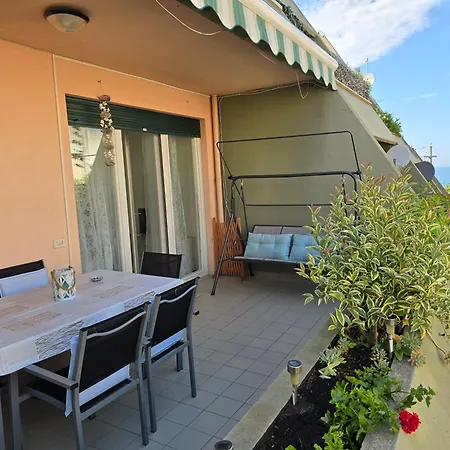 La Casina Di Maia - Con Piscina Apartmán *